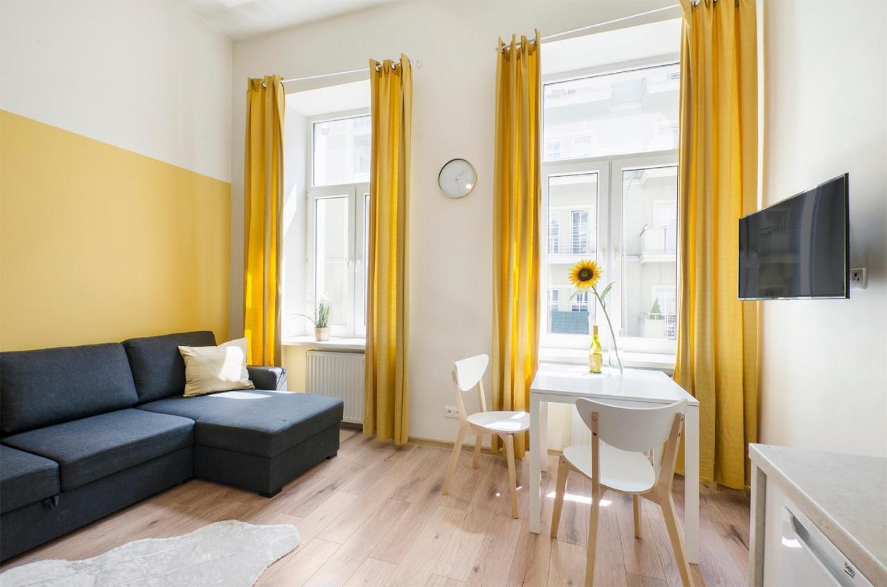 Cozy Apartments On Sierpnia Street Łódź Dış mekan fotoğraf